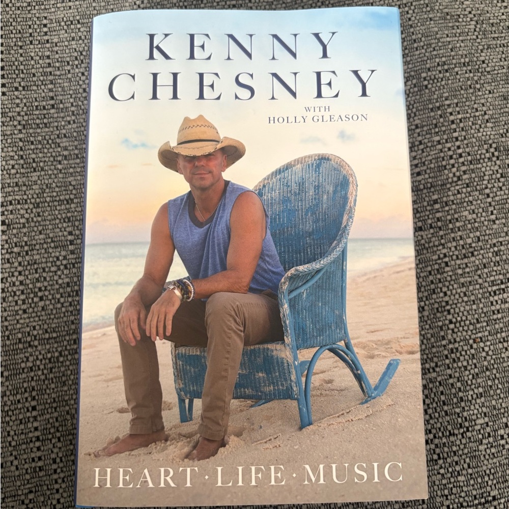 NEW Kenny Chesney Book - Heart Life Music